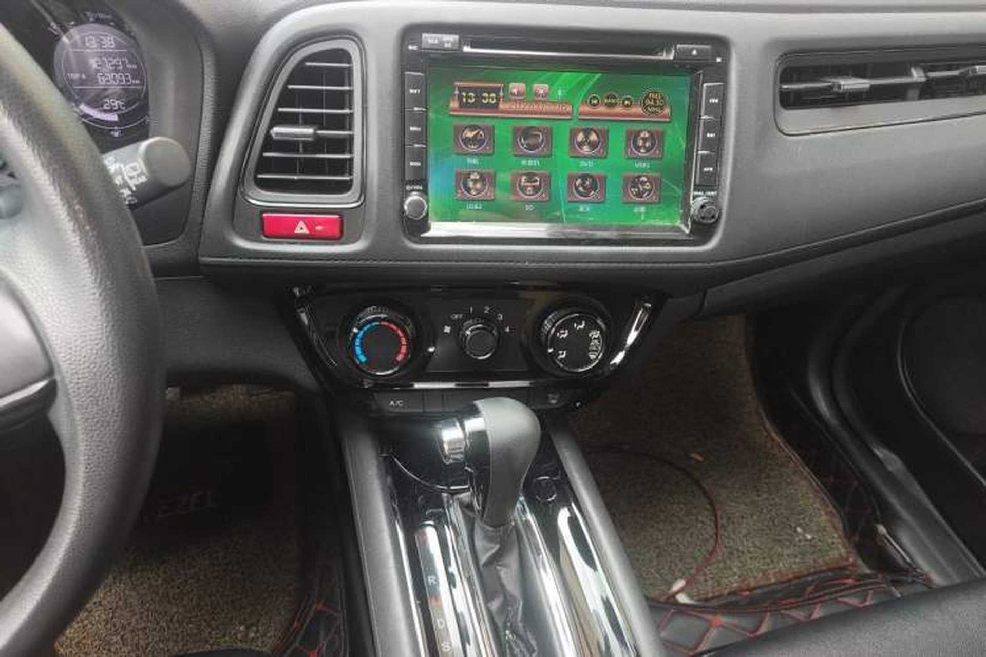 Used Honda Vezel 2015 1.5L CVT two-wheel drive Comfort trim Audio And AC Panel