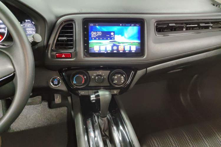 Used Honda Vezel 2015 1.8L CVT 2WD Elite Model Audio And AC Panel