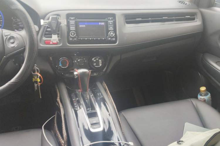 Used Honda Vezel 2015 1.5L CVT two-wheel drive Comfort trim Audio And AC Panel