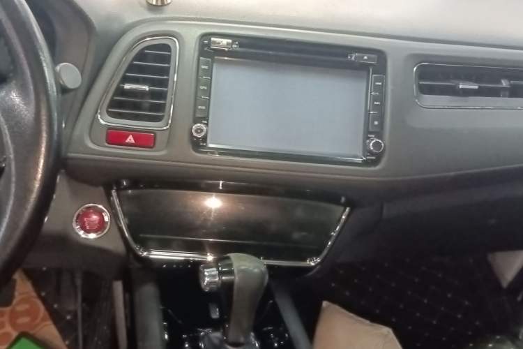 Used Honda Vezel 2015 1.8L CVT 2WD Luxury Model Audio And AC Panel