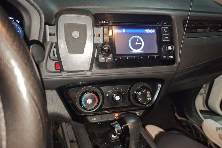 Used Honda Vezel 2015 1.8L CVT 2WD Elite Model Audio And AC Panel