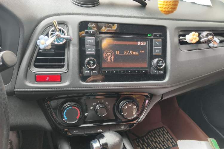Used Honda Vezel 2015 1.8L CVT 2WD Elite Model Audio And AC Panel