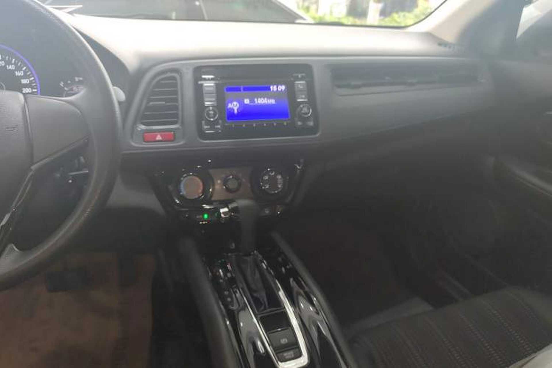 Used Honda Vezel 2015 1.8L CVT 2WD Elite Model Audio And AC Panel