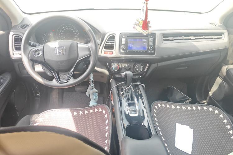 Used Honda Vezel 2015 1.5L CVT two-wheel drive Comfort trim Center Console