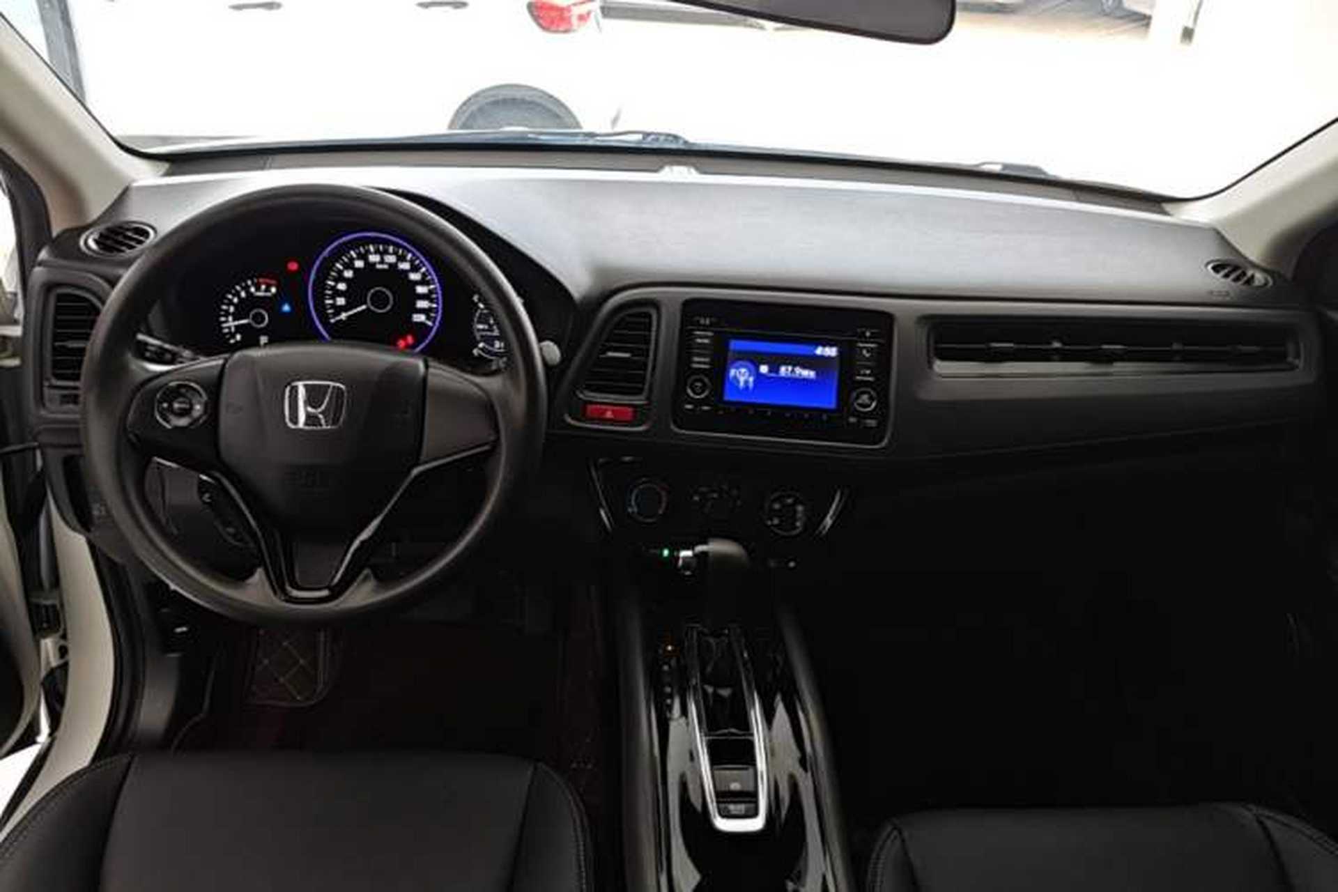 Used Honda Vezel 2015 1.5L CVT two-wheel drive Comfort trim Center Console