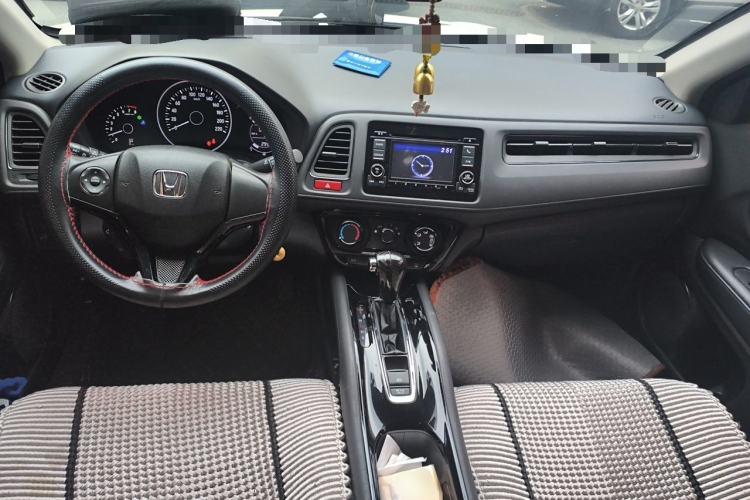 Used Honda Vezel 2015 1.5L CVT two-wheel drive Comfort trim Center Console