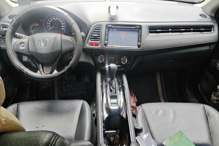 Used Honda Vezel 2015 1.5L CVT two-wheel drive Comfort trim Center Console
