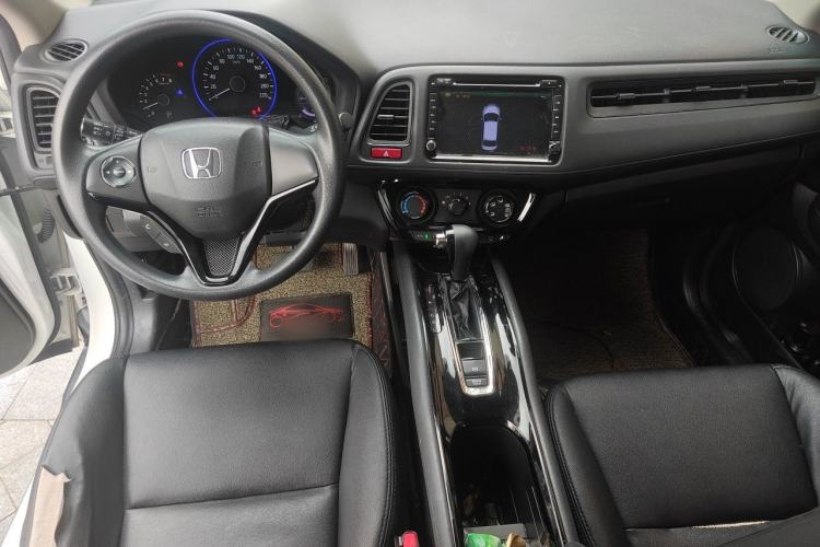 Used Honda Vezel 2015 1.5L CVT two-wheel drive Comfort trim Center Console