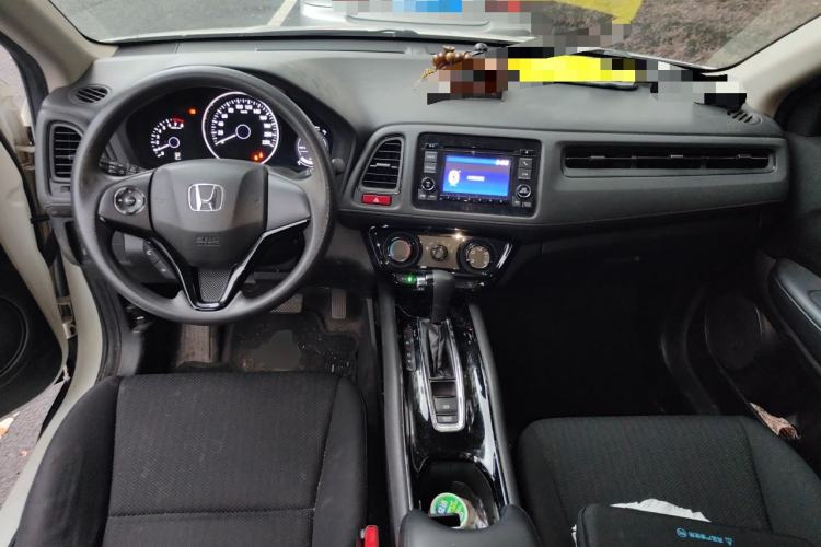 Used Honda Vezel 2015 1.5L CVT two-wheel drive Comfort trim Center Console
