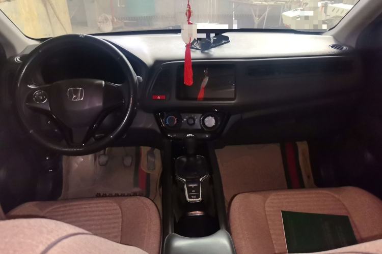 Used Honda Vezel 2015 1.8L Manual Two-Wheel Drive Elite Version Center Console