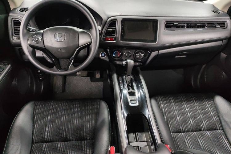 Used Honda Vezel 2015 1.8L CVT 2WD Elite Model Center Console