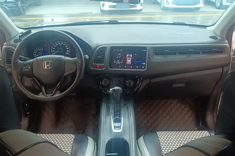 Used Honda Vezel 2015 1.5L CVT two-wheel drive Comfort trim Center Console
