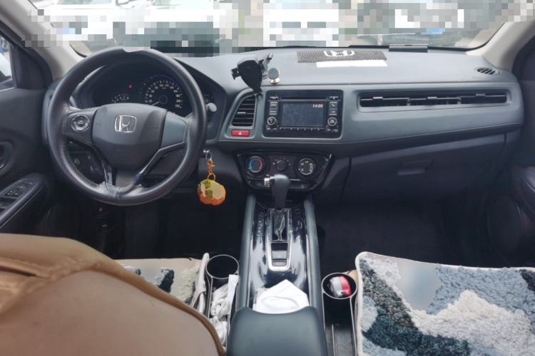 Used Honda Vezel 2015 1.5L CVT two-wheel drive Comfort trim Center Console