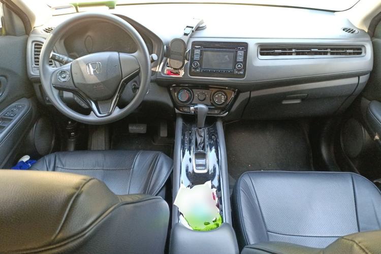 Used Honda Vezel 2015 1.5L CVT two-wheel drive Comfort trim Center Console