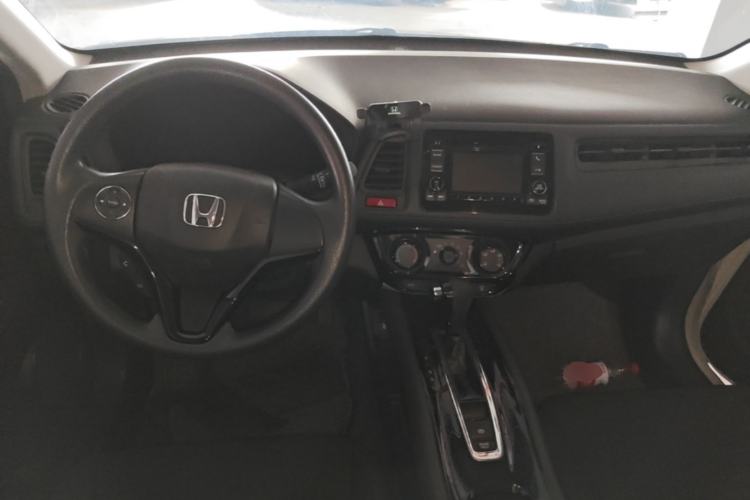 Used Honda Vezel 2015 1.5L CVT two-wheel drive Comfort trim Center Console