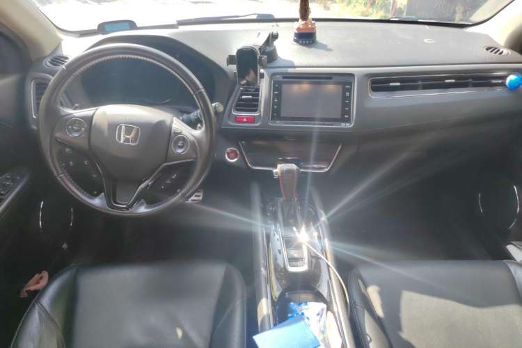 Used Honda Vezel 2015 1.8L CVT Four-Wheel Drive Flagship Model Center Console