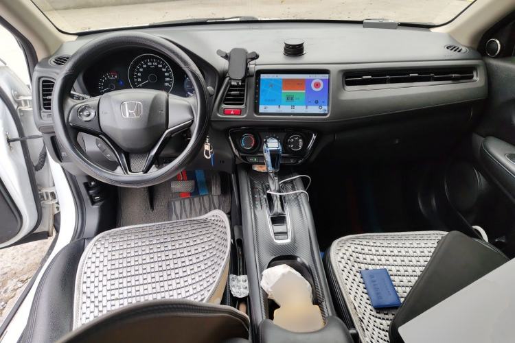 Used Honda Vezel 2015 1.5L CVT two-wheel drive Comfort trim Center Console
