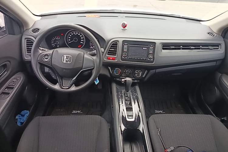 Used Honda Vezel 2015 1.5L CVT two-wheel drive Comfort trim Center Console