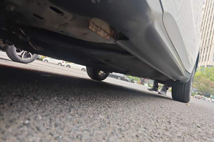 Used Honda Vezel 2015 1.8L CVT 2WD Luxury Model Chassis Front Left