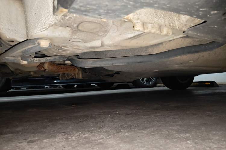 Used Honda Vezel 2015 1.5L CVT two-wheel drive Comfort trim Chassis Front Left
