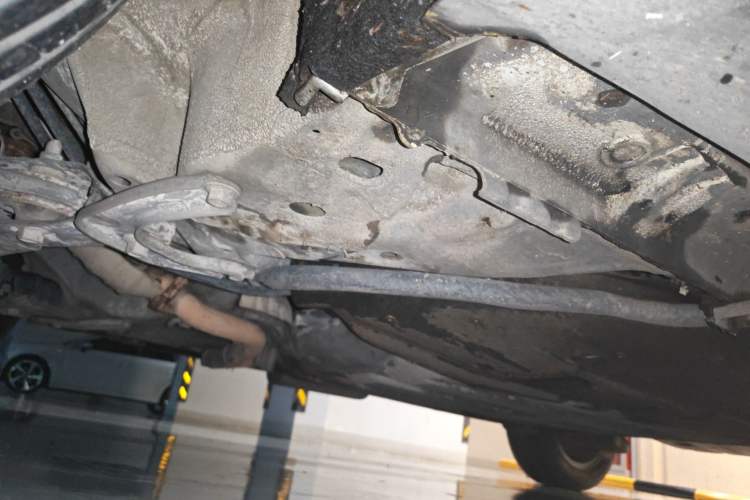 Used Honda Vezel 2015 1.5L CVT two-wheel drive Comfort trim Chassis Front Left