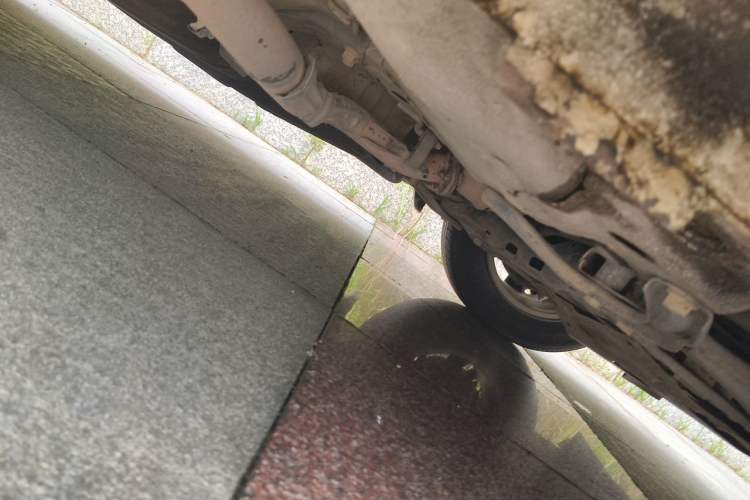 Used Honda Vezel 2015 1.5L CVT two-wheel drive Comfort trim Chassis Front Right