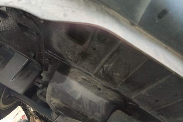 Used Honda Vezel 2015 1.5L CVT two-wheel drive Comfort trim Chassis Front Right