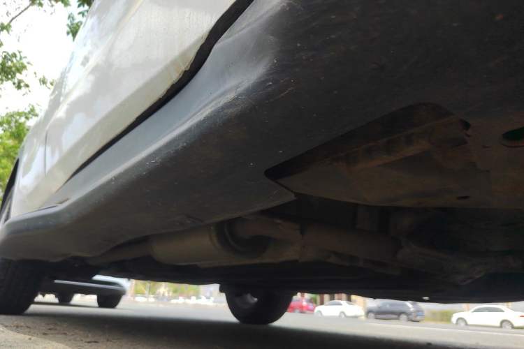 Used Honda Vezel 2015 1.5L CVT two-wheel drive Comfort trim Chassis Front Right