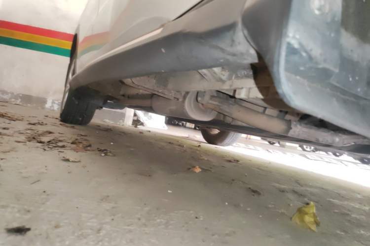 Used Honda Vezel 2015 1.5L CVT two-wheel drive Comfort trim Chassis Front Right