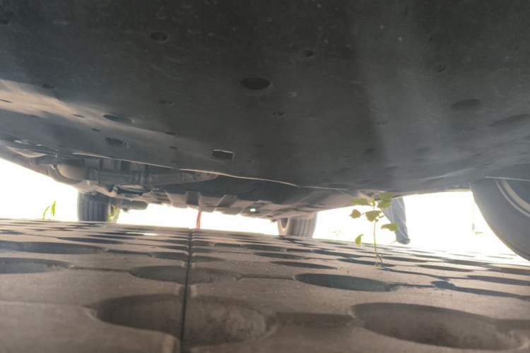Used Honda Vezel 2015 1.5L CVT two-wheel drive Comfort trim Chassis Front