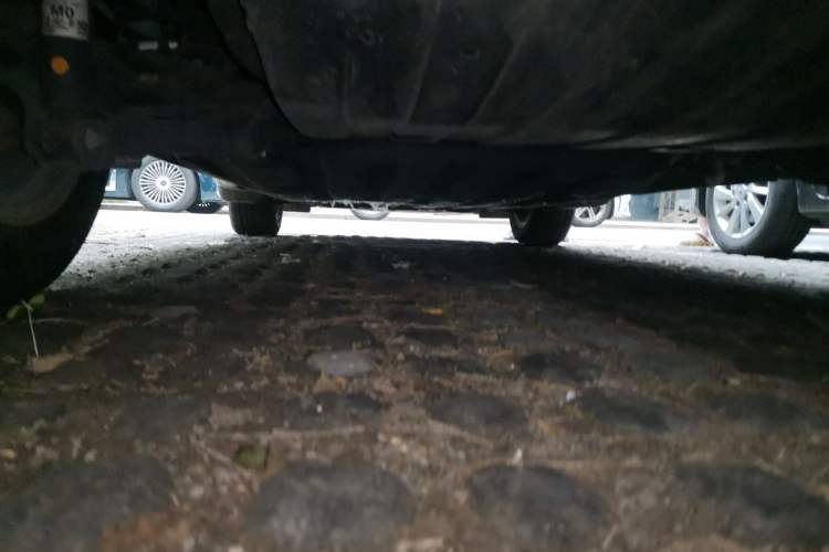 Used Honda Vezel 2015 1.5L CVT two-wheel drive Comfort trim Chassis Rear