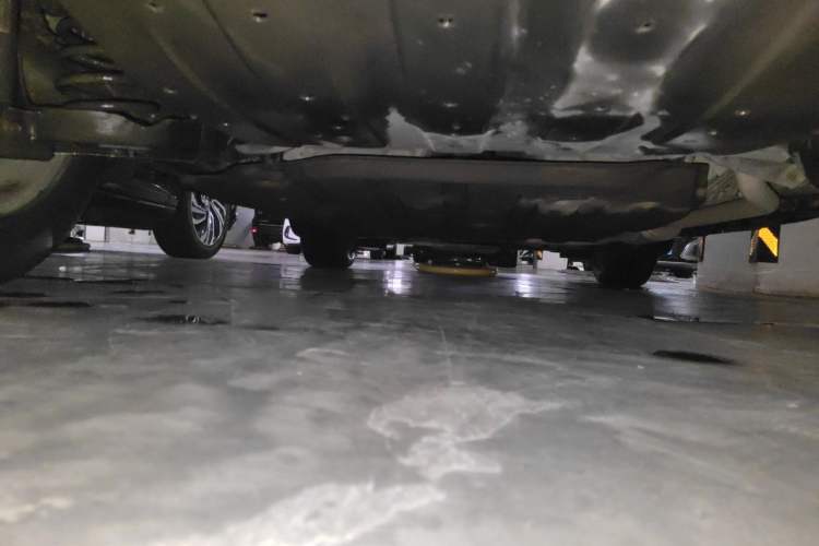Used Honda Vezel 2015 1.8L CVT 2WD Luxury Model Chassis Rear
