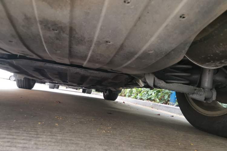 Used Honda Vezel 2015 1.5L CVT two-wheel drive Comfort trim Chassis Rear