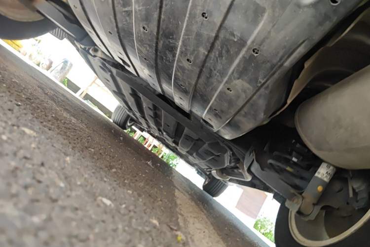 Used Honda Vezel 2015 1.5L CVT two-wheel drive Comfort trim Chassis Rear