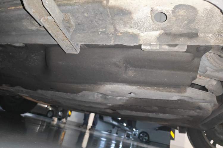 Used Honda Vezel 2015 1.5L CVT two-wheel drive Comfort trim Chassis Rear Left
