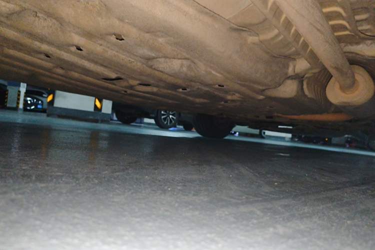 Used Honda Vezel 2015 1.5L CVT two-wheel drive Comfort trim Chassis Rear Right