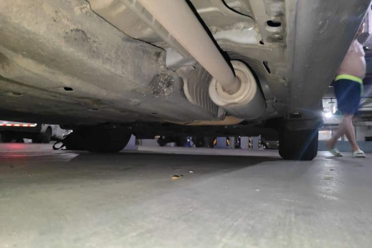 Used Honda Vezel 2015 1.5L CVT two-wheel drive Comfort trim Chassis Rear Right