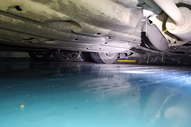 Used Honda Vezel 2015 1.5L CVT two-wheel drive Comfort trim Chassis Rear Right
