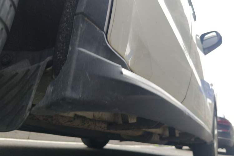 Used Honda Vezel 2015 1.5L CVT two-wheel drive Comfort trim Chassis Rear Right