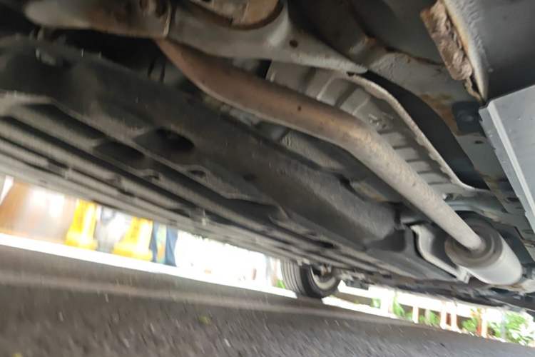 Used Honda Vezel 2015 1.5L CVT two-wheel drive Comfort trim Chassis Rear Right