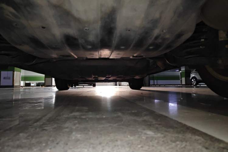 Used Honda Vezel 2015 1.5L CVT two-wheel drive Comfort trim Chassis Rear