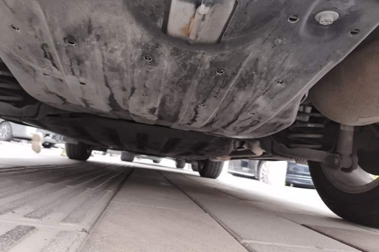 Used Honda Vezel 2015 1.5L CVT two-wheel drive Comfort trim Chassis Rear