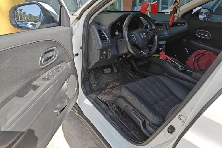 Used Honda Vezel 2015 1.8L CVT 2WD Luxury Model Driver Seat