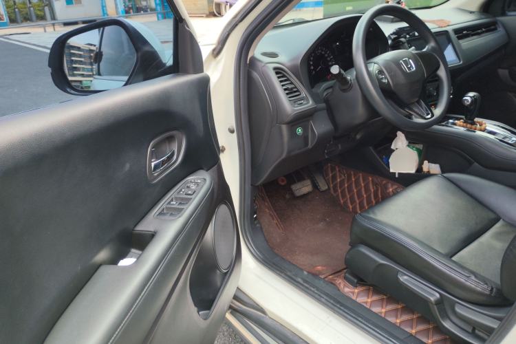 Used Honda Vezel 2015 1.5L CVT two-wheel drive Comfort trim Driver Seat