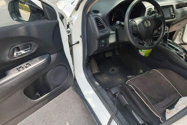 Used Honda Vezel 2015 1.5L CVT two-wheel drive Comfort trim Driver Seat