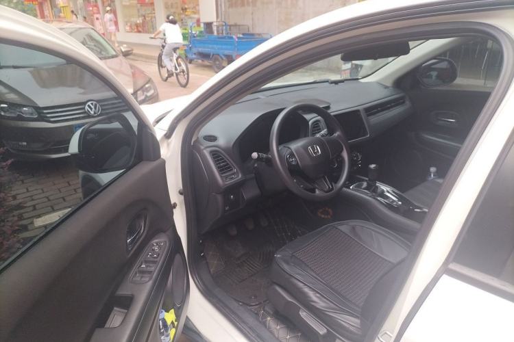 Used Honda Vezel 2015 1.8L Manual Two-Wheel Drive Elite Version Driver Seat