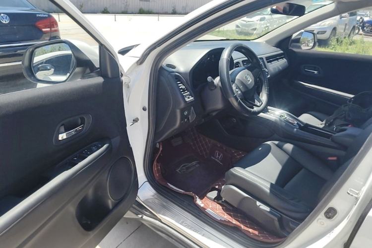 Used Honda Vezel 2015 1.5L CVT two-wheel drive Comfort trim Driver Seat