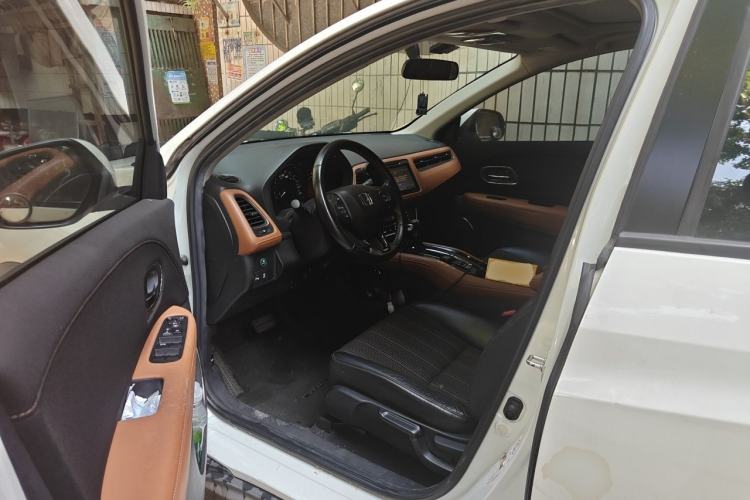 Used Honda Vezel 2015 1.8L CVT 2WD Luxury Model Driver Seat