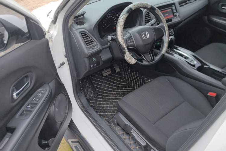 Used Honda Vezel 2015 1.5L CVT two-wheel drive Comfort trim Driver Seat