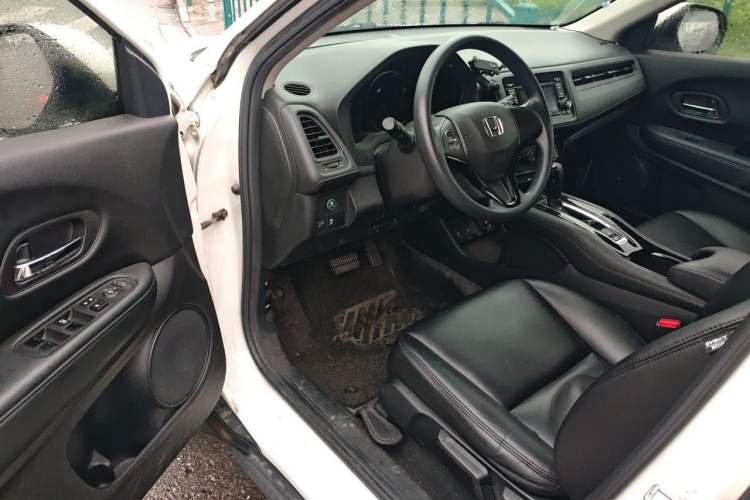 Used Honda Vezel 2015 1.5L CVT two-wheel drive Comfort trim Driver Seat